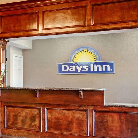 Days Inn & Suites By Wyndham Houston North - Spring Exterior foto