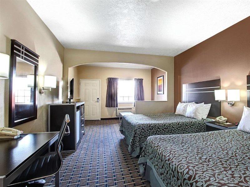 Days Inn & Suites By Wyndham Houston North - Spring Exterior foto